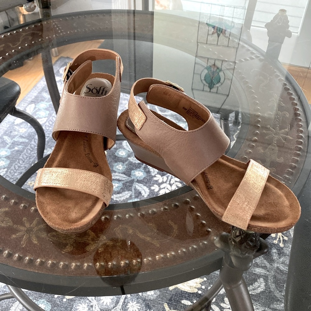 Sofft Vanita strappy  slingback leather sandal gray/gold.